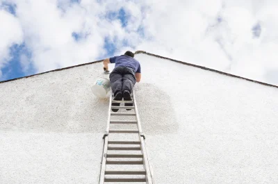 Peinture extérieure à Guipel — façades et ravalement